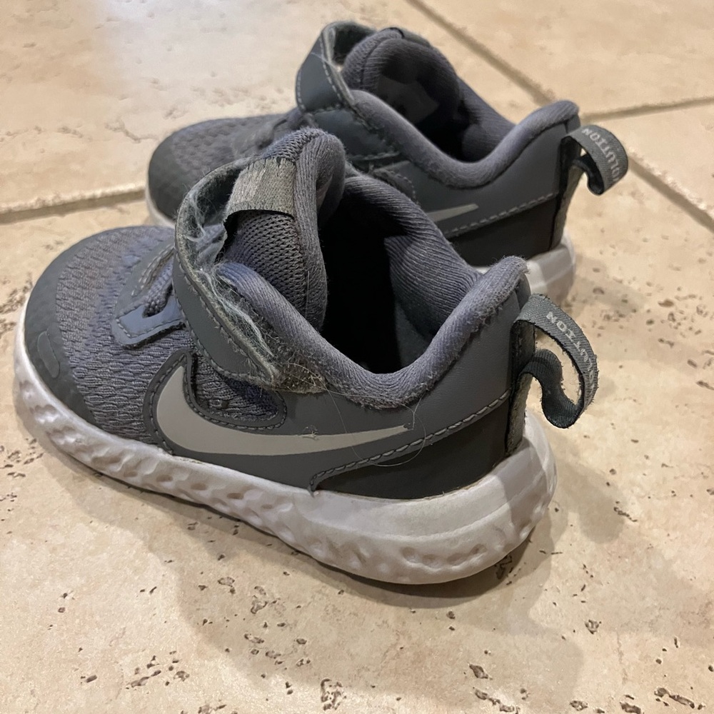 Baby/toddler size 5 Nikes